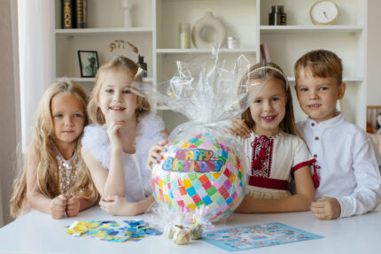 Piñata "Paper Boom" - Holiday in Every Home